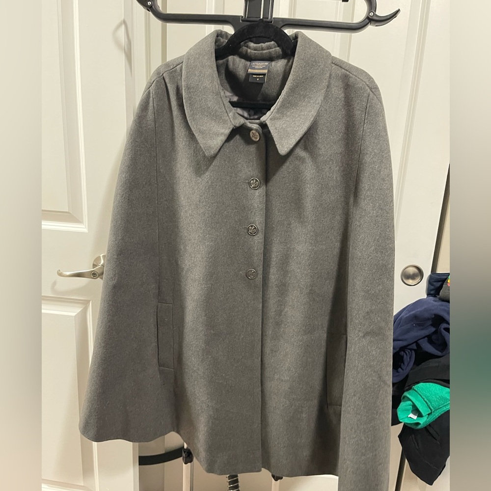 Outlander Cloak - exclusive Hot Topic Collection